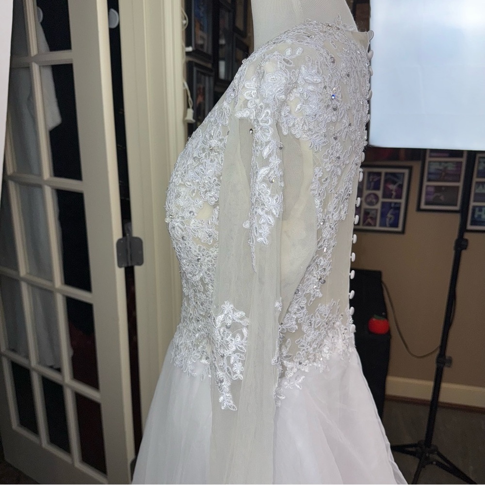 A-Line Long Sleeves Lace Tulle Court Train Wedding Dress - Picture 14 of 17